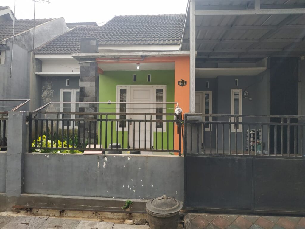 Sat Set, Hanya 6 Menit 2 Pencuri Gotong TV hingga Laptop di Sebuah Rumah Pakisaji Malang