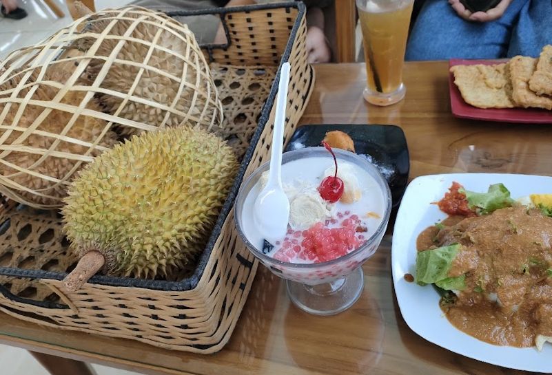 Menu happy durian, Pakisaji, Kabupaten Malang (Dok. Gmaps)