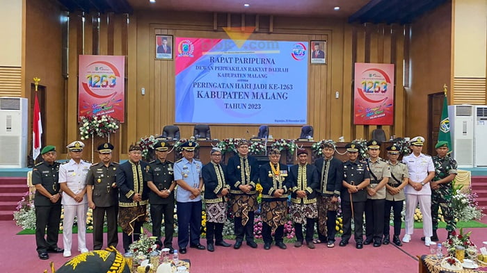 Rapat Paripurna dengan agenda Peringatan Hari Jadi ke-1263 Kabupaten Malang tahun 2024, pada Selasa (28/11/2023).