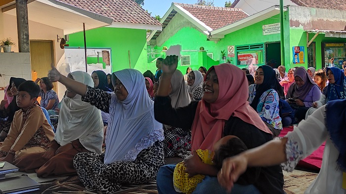 Program parenting bertajuk ‘Strategi Orang Tua dan Guru dalam Mengatasi Bullying’, di SDN Bakalan Krajan 2, Rabu (20/12/2023).