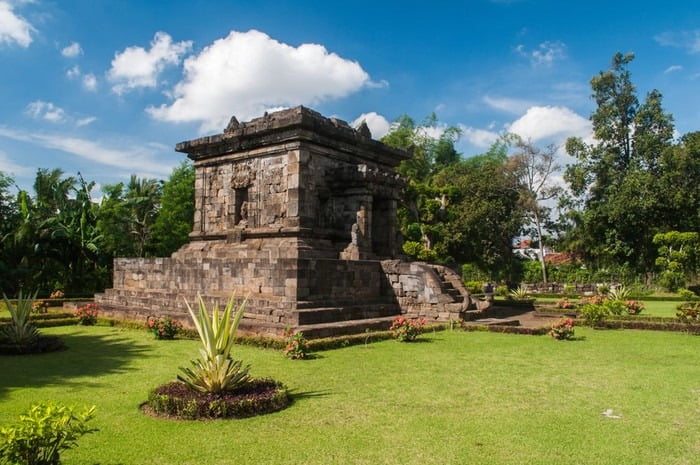 Candi Singosari, salah satu peninggalan Kerajaan Singosari (foto : Shutterstock)
