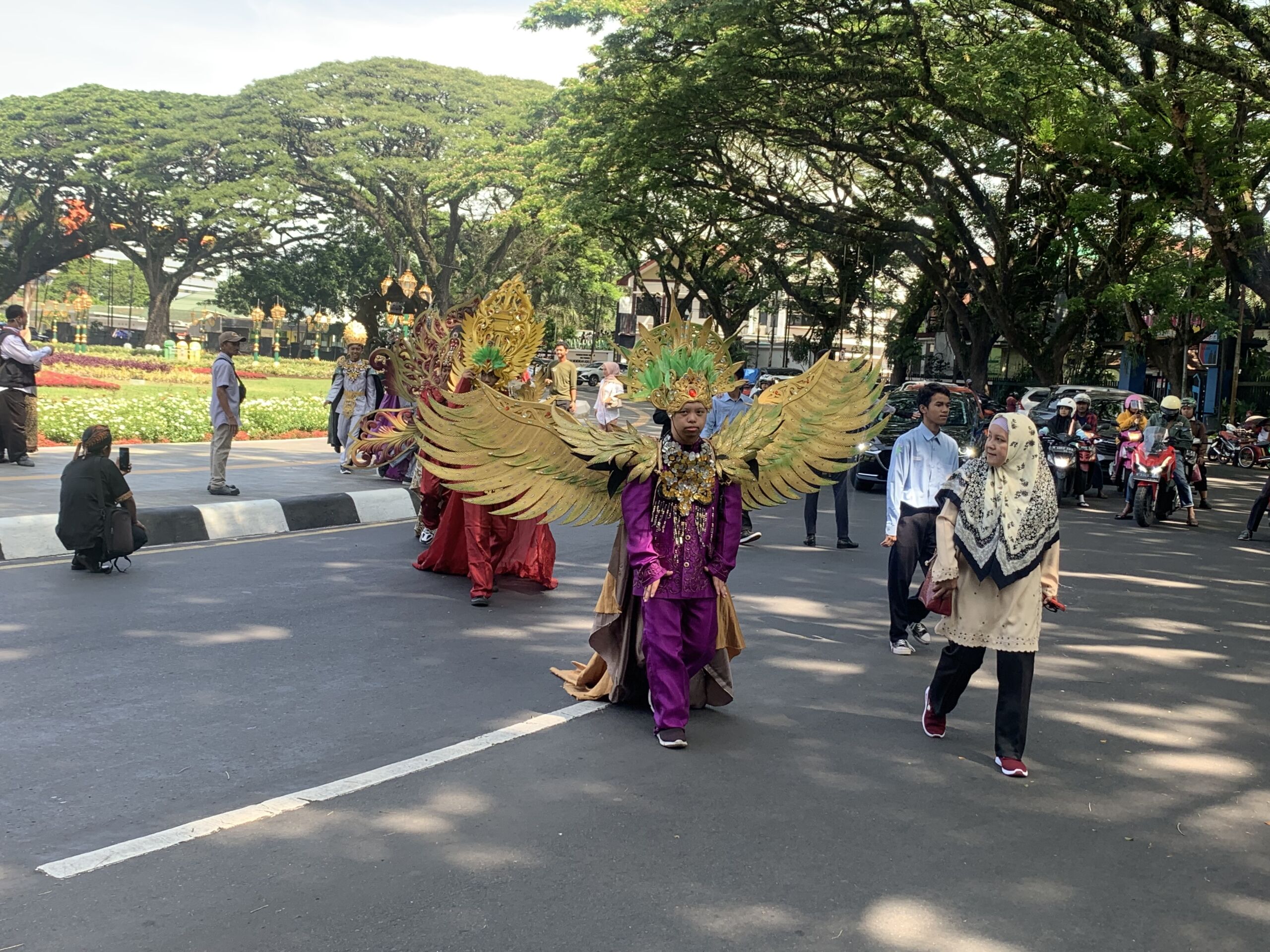 Siswa Disabilitas Malang Raya Menunjukan Potensi, Mulai dari Model Hingga Pelukis Topeng Malang