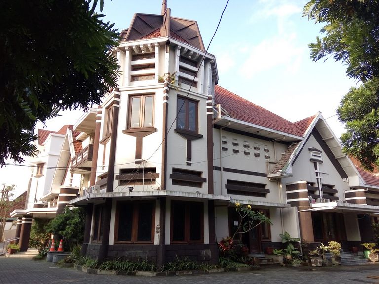 GKI Bromo salah satu gereja tua di Kota Malang (foto : travelmalang)