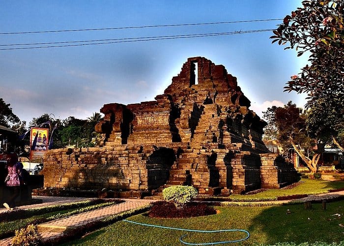 Candi Jago (foto: TripAdvisor)