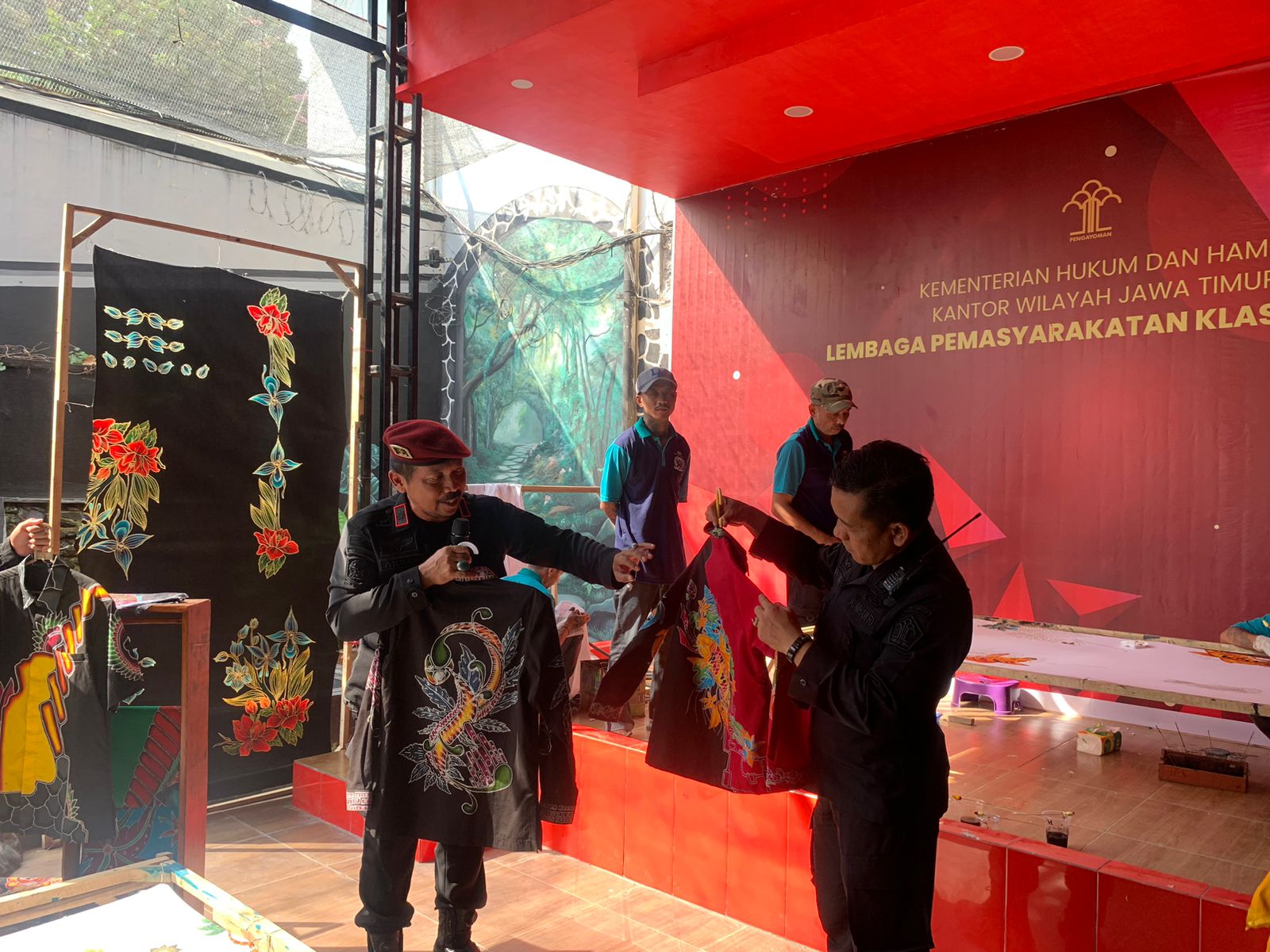 Kisah Amri WBP Lapas Kelas 1 Malang, Berawal Tanpa Skill Kini Jadi Ahli Warnai Batik Dijual Seharga Rp 700 Ribu