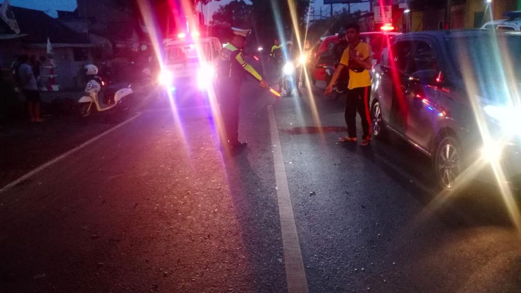 Proses olah kejadian perkara (tkp) di Jalan Raya Jatirejoyoso, Desa Jatirejoyoso, Kecamatan Kepanjen, Kabupaten Malang (Kanit Laka Lantas Satlantas Polres Malang for blok-a.com)