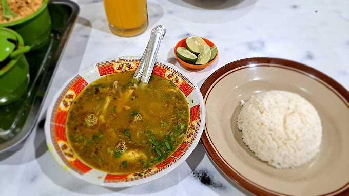 Kuliner Legend di Kota Malang: Soto Ambengan Bu Keni, Berdiri Sejak 1986