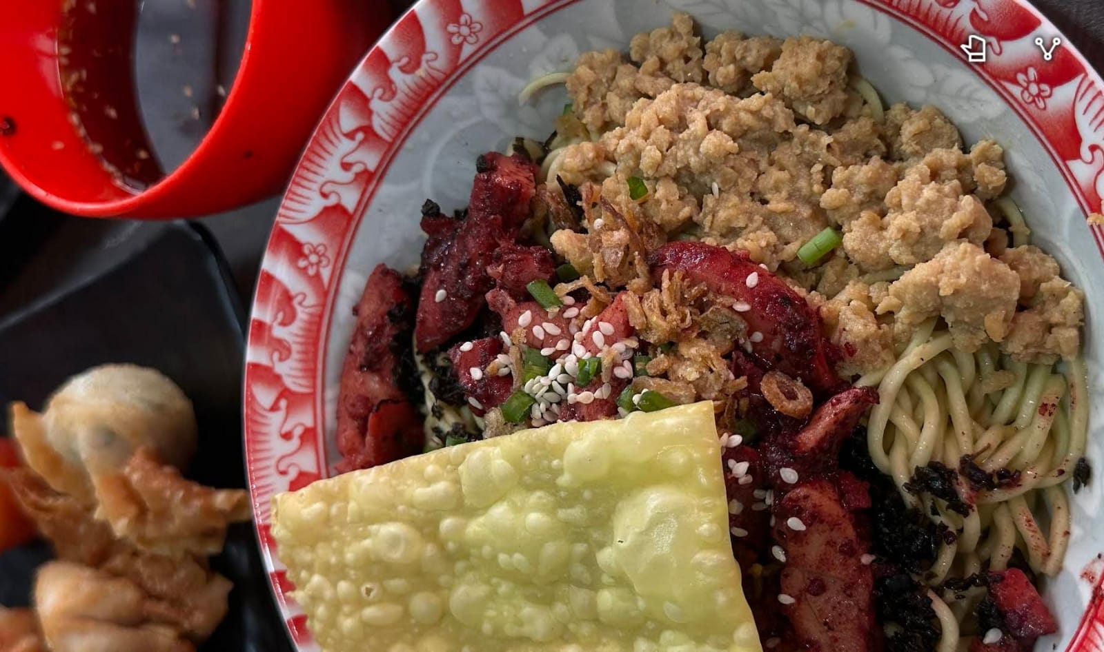 Bakmie Hokkie gaya Chinese food, tetap halal dan lezat (Foto : Google Maps)