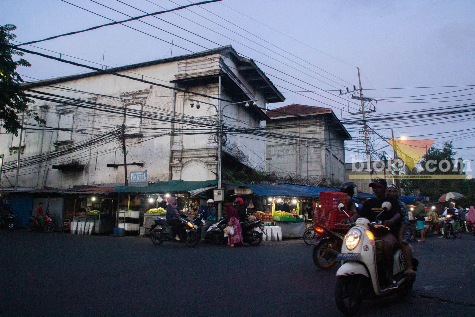 Bangunan lama di Pasar Kebalen (foto : Widya Amalia/Blok-A.com)