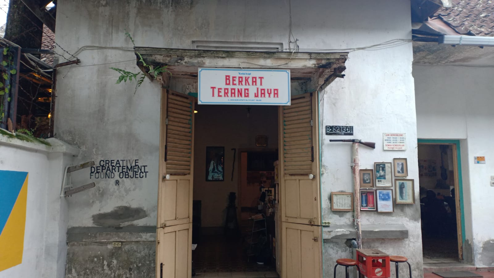 Konsep Jadul, Kedai Kopi di Kota Malang Ini Bawa Pengunjung Kembali ke Jaman Dulu