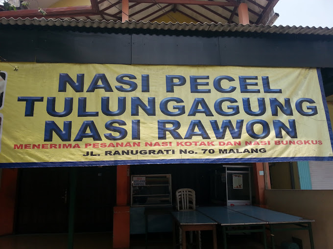 Warung Nasi Pecel Tulungagung di Sawojajar, Kota Malang.