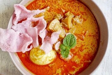 Ini Baru Hidden Gem, Ketupat Sayur dan Soto Padang Uni Riri Jatimulyo Malang