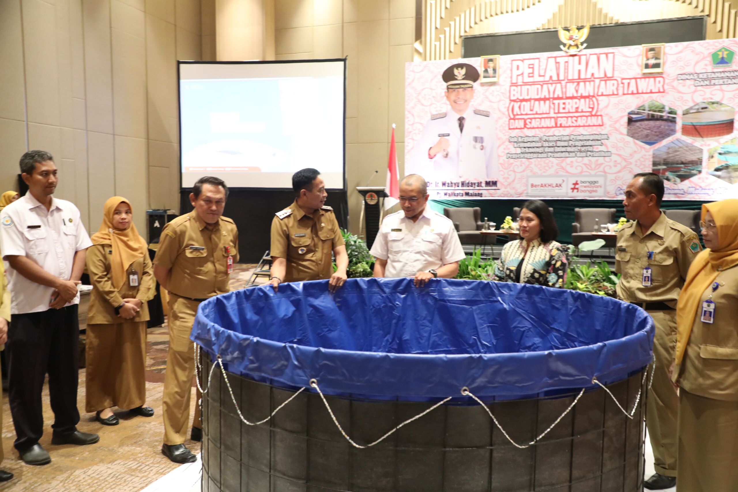 Pemkot Malang Beri Bantuan ke Pembudidaya Ikan Air Tawar Kolam Terpal