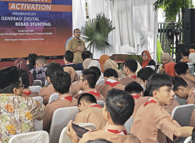 Kementerian BUMN Gelar Acara Literasi Digital di SMAN 1 Malang