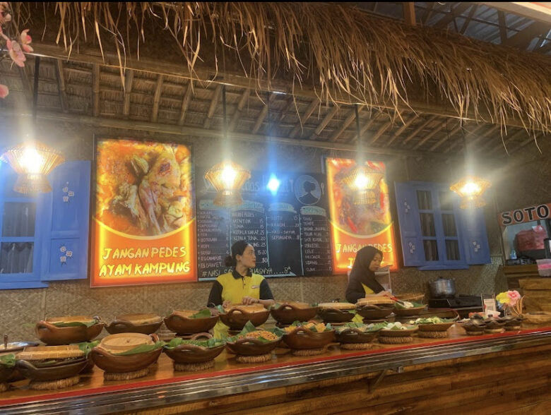 Warung Marsiti, Sajikan Kuliner Makanan Pedas Berempah di Karangploso Malang