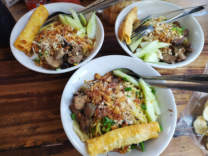 Pangsit Mie Lezat Cak To, Makanan Warisan di Kota Malang yang Menggugah Selera dari Tahun 1938