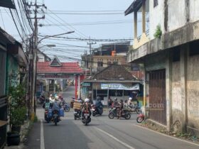 Jalan di kawasan Muharto yang kerap jadi langganan macet. (blok-a.com/bob)