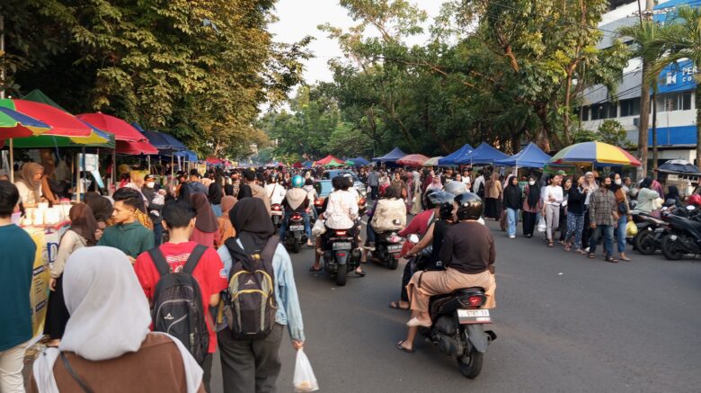 Pasar Takjil Jalan Surabaya Kota Malang