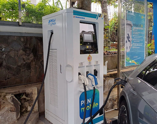 Kota Malang, blok-a.com - PLN Unit Pelaksana Pelayanan Pelanggan (UP3) Malang telah menyiapkan Stasiun Pengisian Kendaraan Listrik Umum (SPKLU)