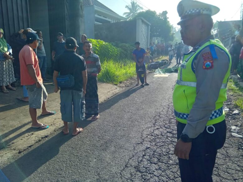 Kecrlakaan Dampit Kabupaten Malang terlindss truk