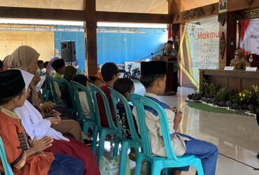 Anak yatim di Kabupaten Malang terima santunan dari Pemkab Malang (blok-a.com/ Putu Ayu Pratama S)