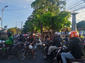 Berburu Takjil Bikin Macet di Jalan Merjosari Kota Malang