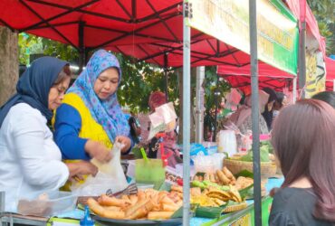 Modal Rp 120 Ribu, Untung Rp 500 Ribu per Hari dari Jual Gorengan di Pasar Takjil Belakang UM