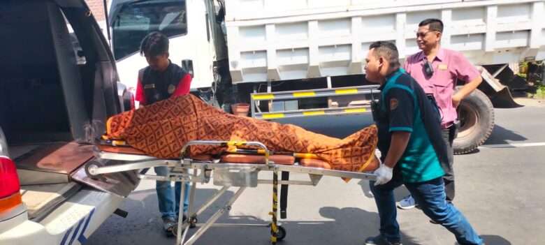 Pengendara Sepeda Motor Ini Pingsan Lalu Meninggal Dunia di Buring Kota Malang