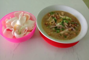 Bubur Ayam Mangkok Merah di Malang (blok-a/Satria Akbar Sigit)