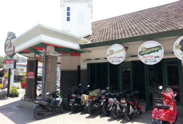 Burger Buto, Kuliner dengan Porsi Jumbo Legend di Kota Malang