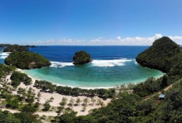 5 Rekomendasi Pantai di Kabupaten Malang, Berikut Keindahannya