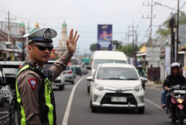 Uji Coba One Way di Jalan Ir Soekarno - Jalan Pattimura Kota batu Dimulai