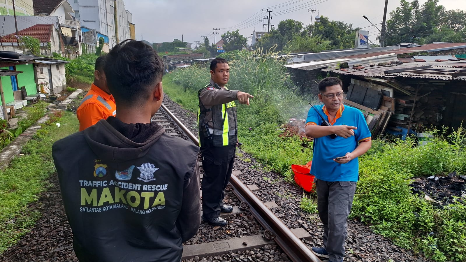 Pemuda Ini Tewas Setelah Terabrak Kereta Api di Perlintasan dekat Bakso Presiden Kota Malang