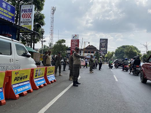 Jaga Ketertiban dengan Patroli di Titik Rawan Kecelakaan Hingga Permukiman