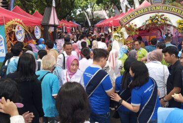 Suasana bazar UMKM Kota Malang di HUT Kota Malang ke-110, Rabu (24/4/2024) (blok-a/Satria Akbar Sigit)