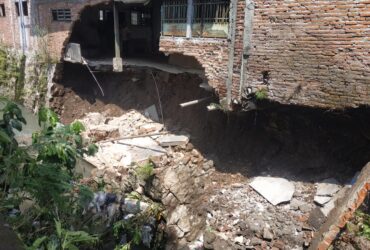 2 Rumah Warga Bunulrejo Kota Malang Alami Longsor