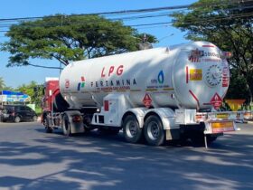 Kendaraan berat pemasok LPG di Kabupaten Malang masih boleh beroprasi jelang Lebaran Idul Fitri 2024 (blok-a.com/ Putu Ayu Pratama S)