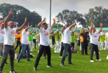 Gerakan Tahes Mbois, senam massal di Stadion Gajayana, Sabtu (20/4/2024) (foto: Satria Akbar Sigit/blok-a.com)
