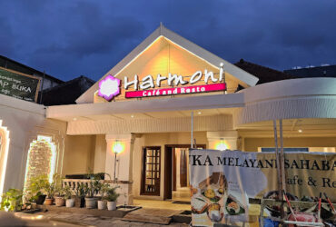 Nasi Liwet Murah dengan Tempat Cozy Kota Malang di Harmoni Cafe and Resto