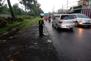 Mobil Ambulans Tabrak Pemotor Hingga Tewas di Pakisaji Malang