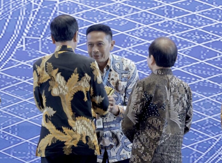 Pj Wali Kota Malang Sabet Penghargaan Pembangunan Daerah dari Presiden