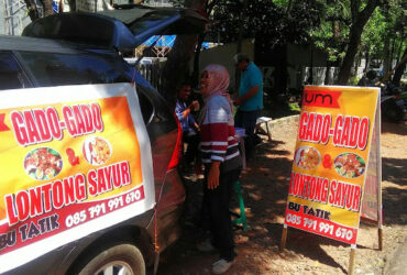 Sarapan Sederhana & Nyaman di Malang ke Warung Mobil Gado-Gado Bu Tatik