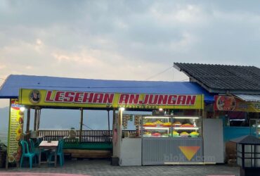 Warung Lesehan Anjungan di Waduk Selorejo Kabupaten Malang (blok-a.com/ Putu Ayu Pratama S)