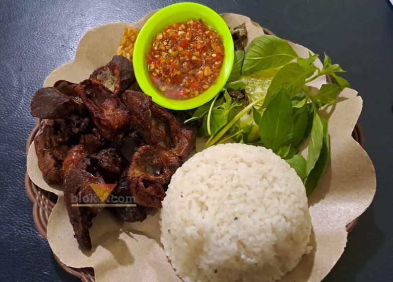 Menu ati ampela di Warung Sari Rasa Cak Nyun Kendalpayak, Kabupaten Malang (blok-a.com/ Putu Ayu Pratama S)