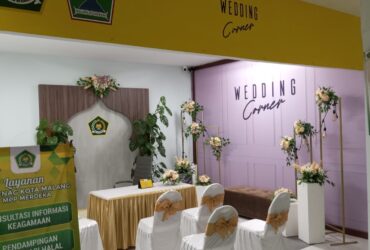 tempatnya di mall. Lokasinya adalah di Wedding Corner di Kantor Kementerian Agama di Mall Pelayanan Publik (MPP) Kota Malang. 