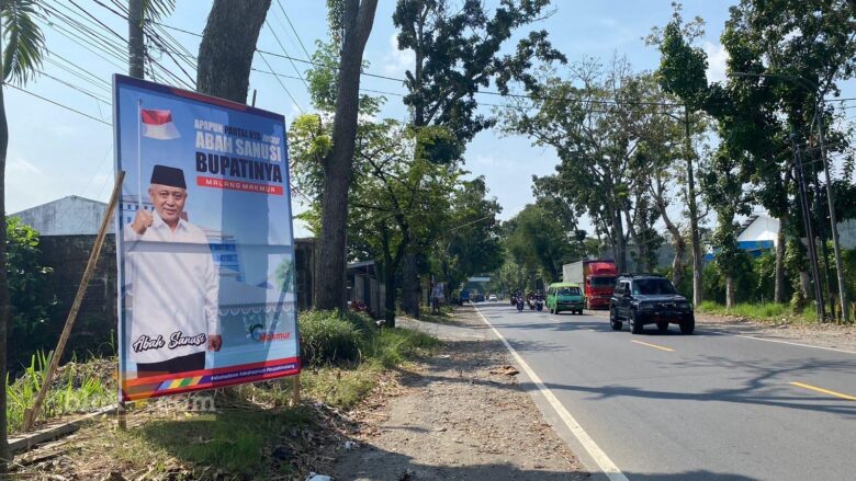 Banner Sanusi mulai menjamur di Kabupaten Malang (blok-a.com/ Putu Ayu Pratama S)