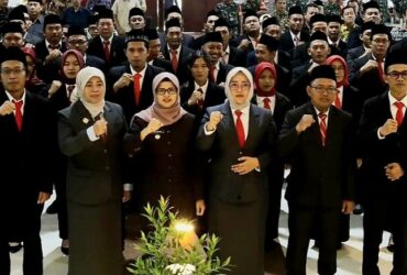 Bupati Blitar saat mengahadiri pelantikan dan pengambilan sumpah/janji anggota Panwaslu Kecamatan (Panwascam) se Kabupaten Blitar untuk Pemilihan Kepala Daerah 2024. (blok-a.com/Fajar)