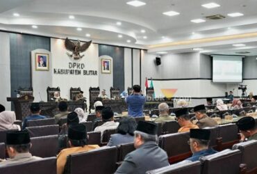 Rapat paripurna DPRD Kabupaten Blitar dengan agenda penyampaian penjelasan Bupati Blitar terhadap Ranperda tentang Pertanggungjawaban Pelaksanaan APBD Tahun Anggran 2023. (blok-a.com/Fajar)