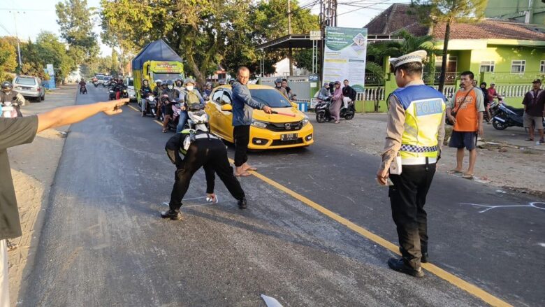 Kecelakaan Beruntun di Sumberpucung Malang, Pedagang Kopi & Gorengan Tewas