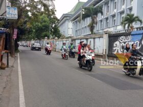 Ngeri-Ngeri Sedap Jalan di Belakang UIN Malang, Tak Ada Trotoar dan Padat Kendaraan